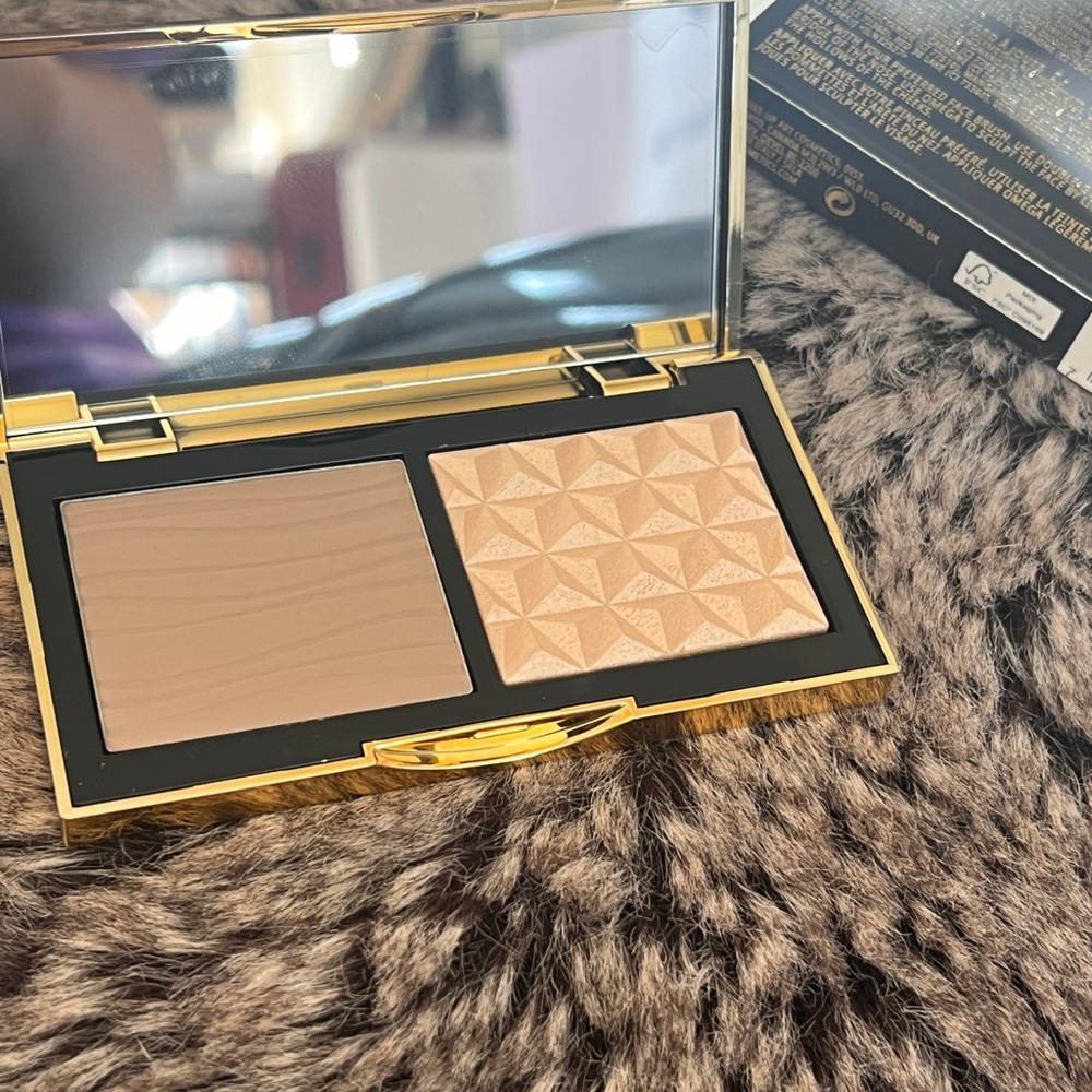 MAC Sculpt & Glow Duo Highlight & Contour Palette, 2 Shades Gleam & Omega NIB